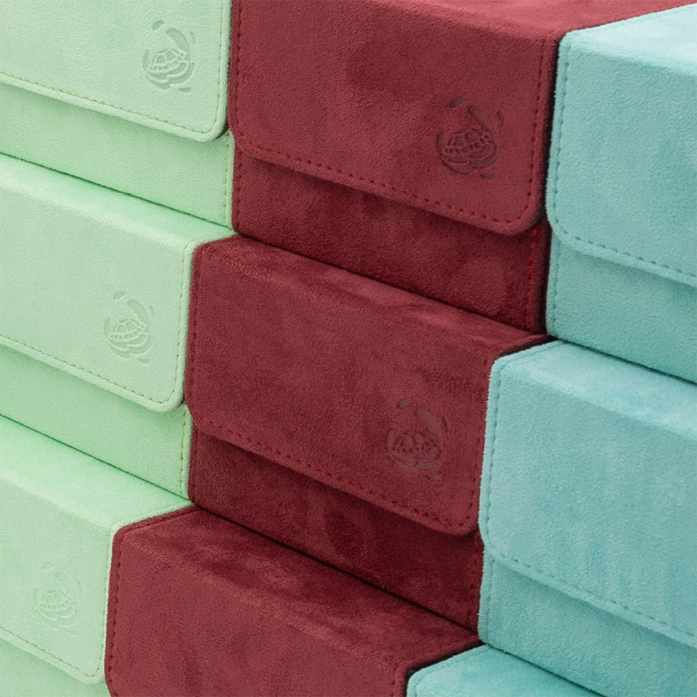 Payashell Resiplush TCG Binders and Deck Box with a fluffy, water-repellent surface—soft, safe, and easy to clean.